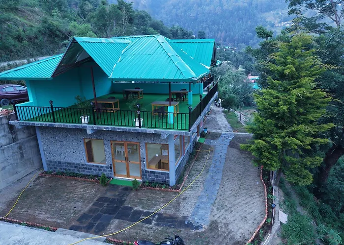 Jungle Valley Camp & Resort