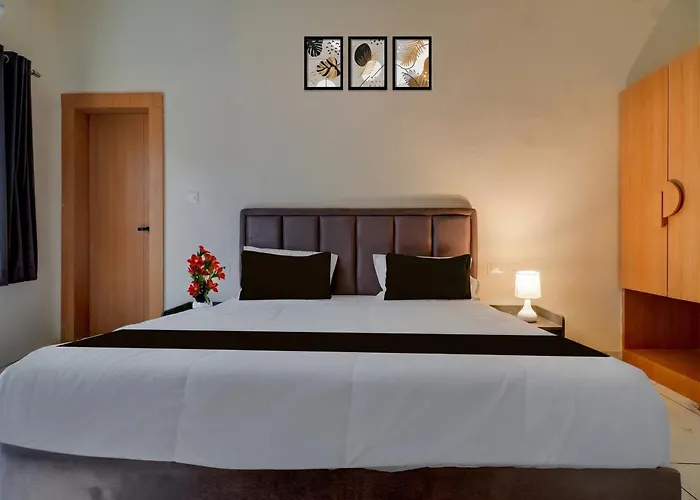 Super Townhouse Oak Army Aviation Base Jhansi
