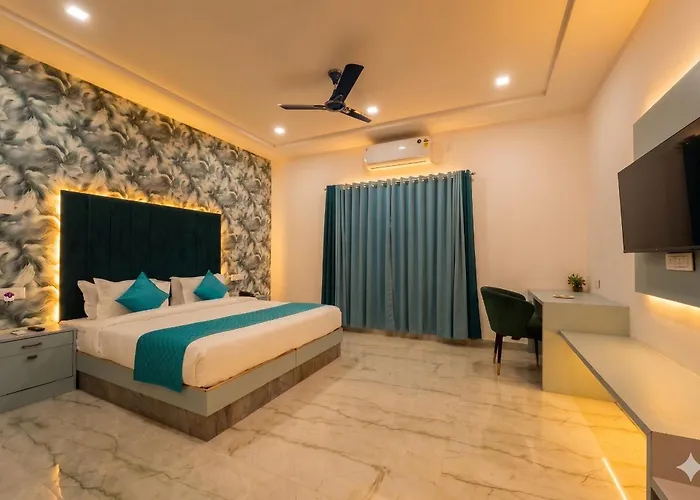 Hotel Aura