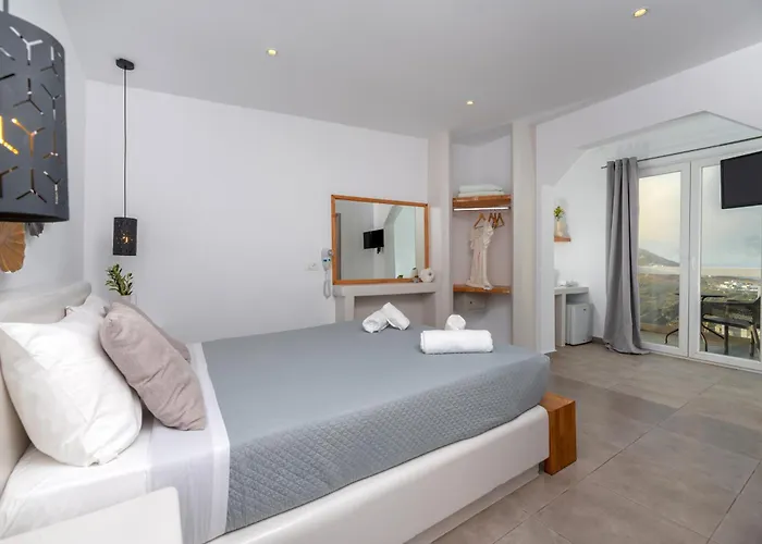 Gizis Cliffside Suites