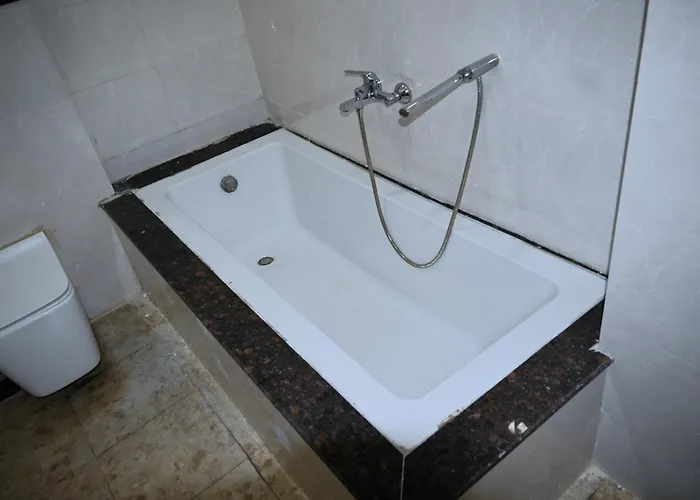 Hotel Travel Inn Vijayapura