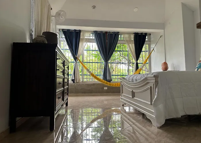 Los Patos Waterfront Private Suites