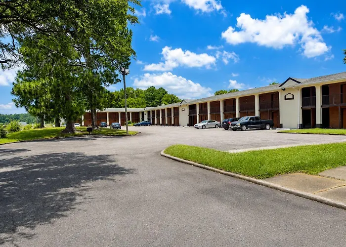 Country Host Inn