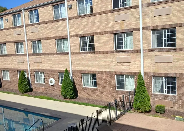 Mainstay Suites