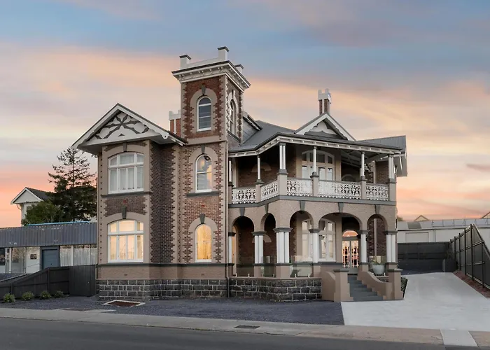 Annie May- Devonport