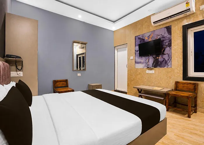 Sandhya Paying Guest House And Dormitory