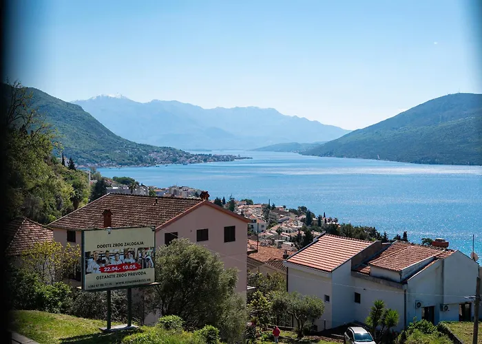 Castello Mare