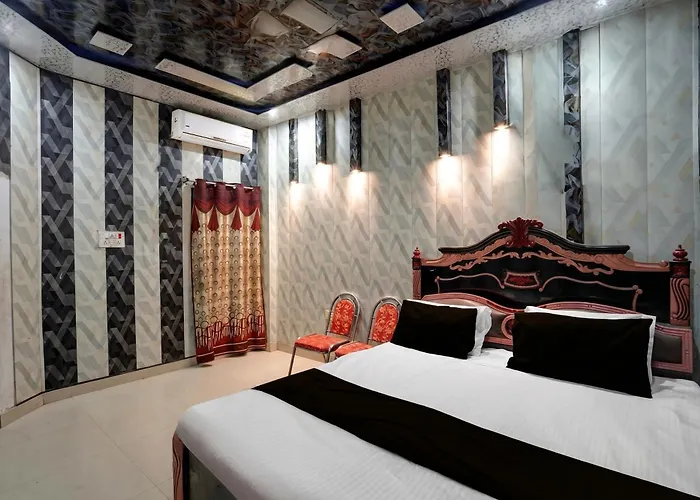 Hotel O Sultanpur Railway Junction Formerly Sanskar Marriage Lawan