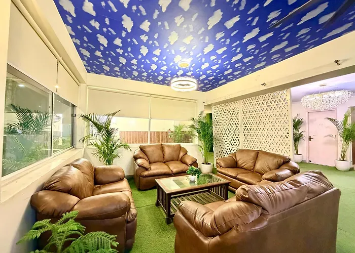Hotel Oxygen La Vida-Noida Sector 18