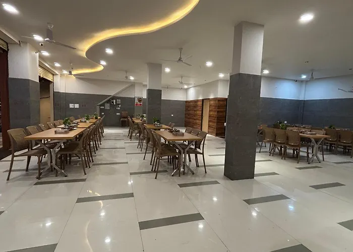 Hotel Golden Hills