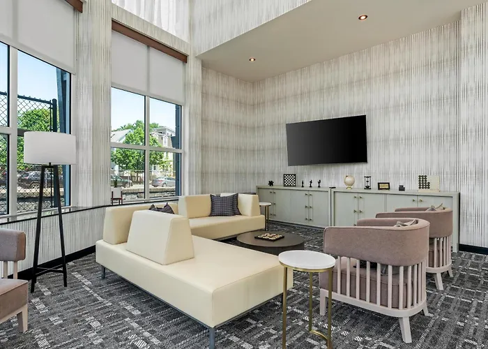 Beacon Suites Hotel