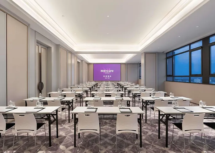 Mercure Qinhuangdao Downtown
