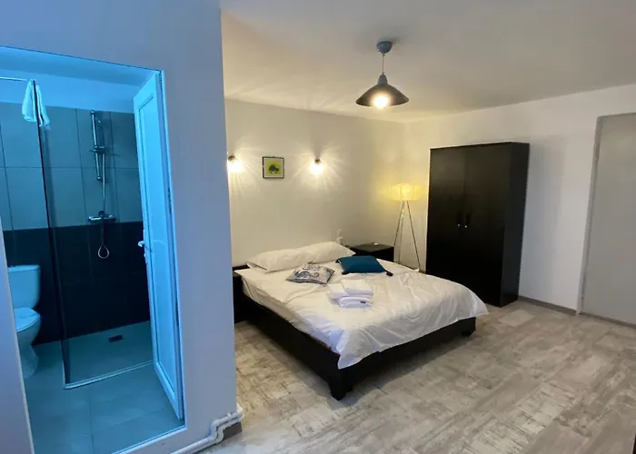 Vama Stone House