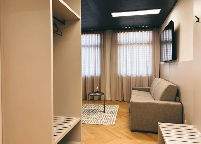 B-ROOMS Bleisure Hotel - Lugano district