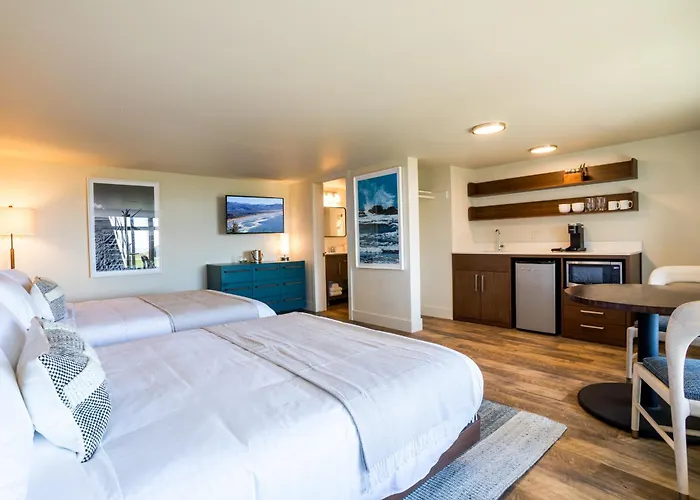 Manzanita Oceanfront Inn