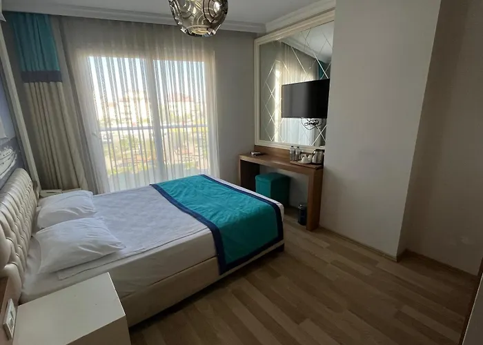 River Suite Hotel