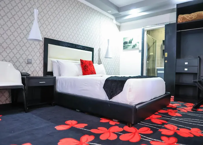 City Square Lodge