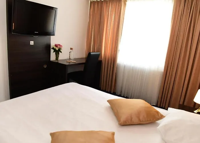 Oro Hotel