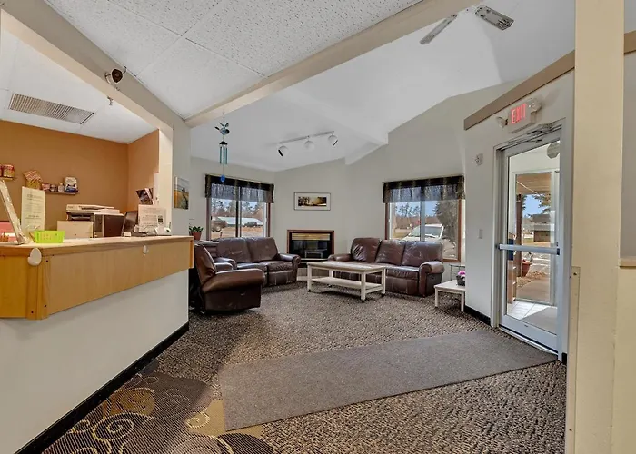 (1 Bedroom Unit Next To Downtown Nisswa And Bir