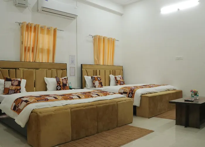 Hotel Sant Kripa Stays