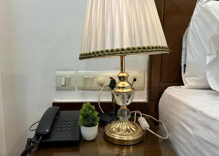 Hotel Chanchal Deluxe -A Unit Of Nihar Hotels-Just 2 Minutes Walking Distance From New Delhi Railway Station