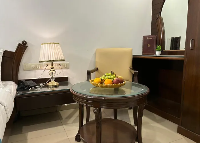 Hotel Chanchal Deluxe -A Unit Of Nihar Hotels-Just 2 Minutes Walking Distance From New Delhi Railway Station