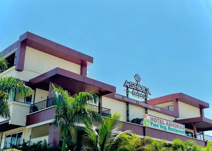 Hotel Ashoka Resort