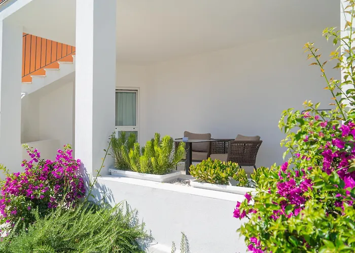 Hotel With Swimming Pool In Bari Sardo