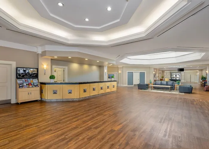 Grand Hotel & Conference Centre Calgary Airport, An Ascend Collection Hotel
