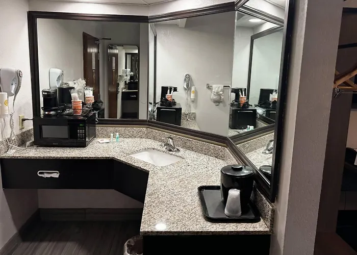 Comfort Inn & Suites Brentwood - Nashville