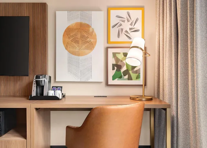 Holiday Inn & Suites Vancouver Downtown By Ihg