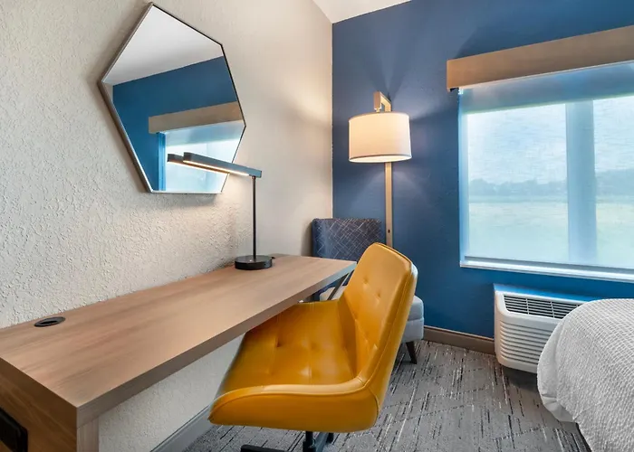 Holiday Inn Express & Suites Northwood
