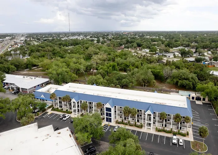 Days Inn By Wyndham Port Charlotte Town Center