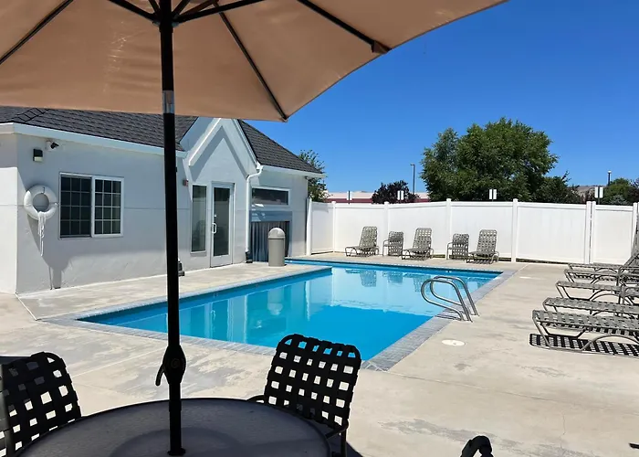 Microtel Inn & Suites By Wyndham Klamath Falls