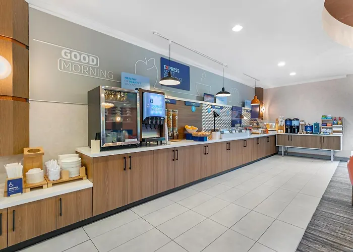 Holiday Inn Express Hotel & Suites Clemson - University Area By Ihg