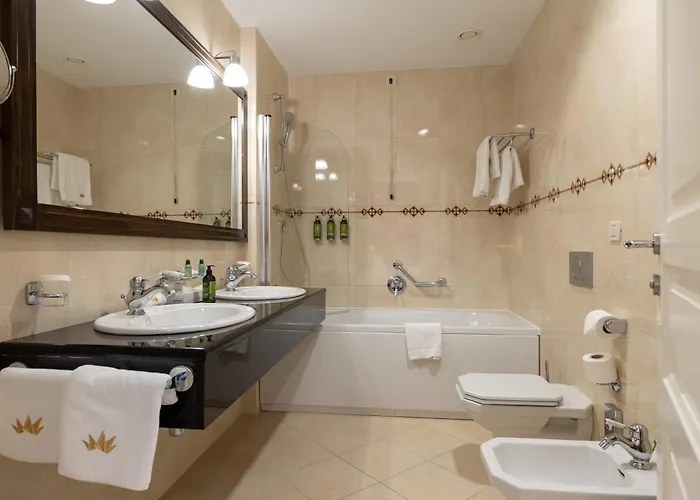 Royal Princess Hotel