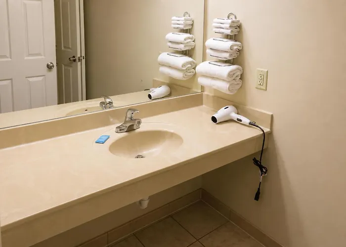 Plantation Oaks Suites & Inn Millington