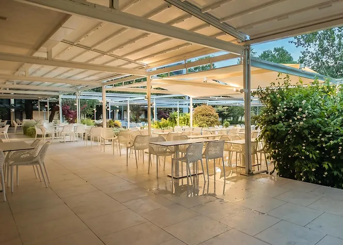 Hotel Favorit