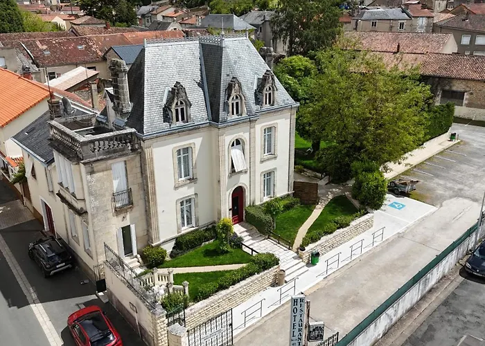Logis Hôtel Beauséjour