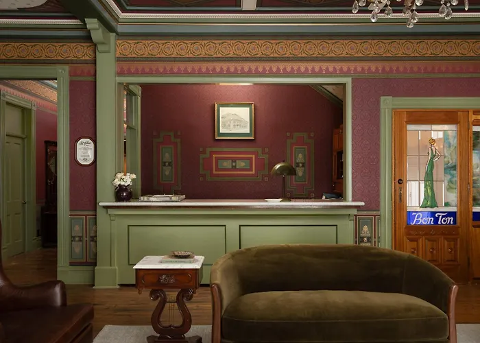 St. Elmo Hotel
