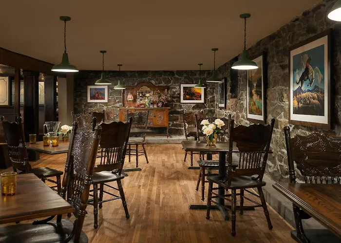 St. Elmo Hotel