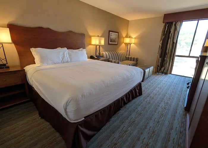 Wyndham Visalia