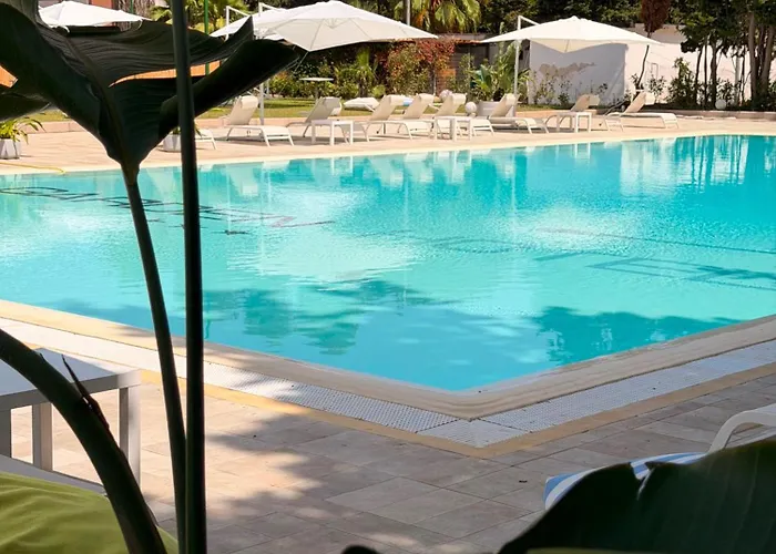 Garden Hotel
