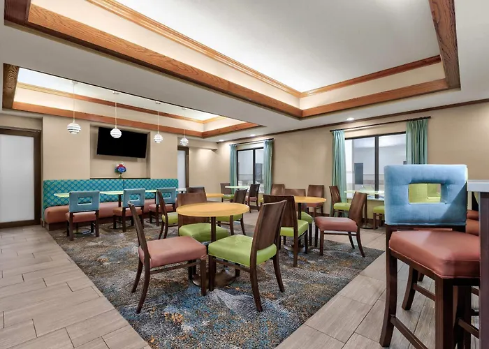 La Quinta By Wyndham Midwest City - Tinker Afb