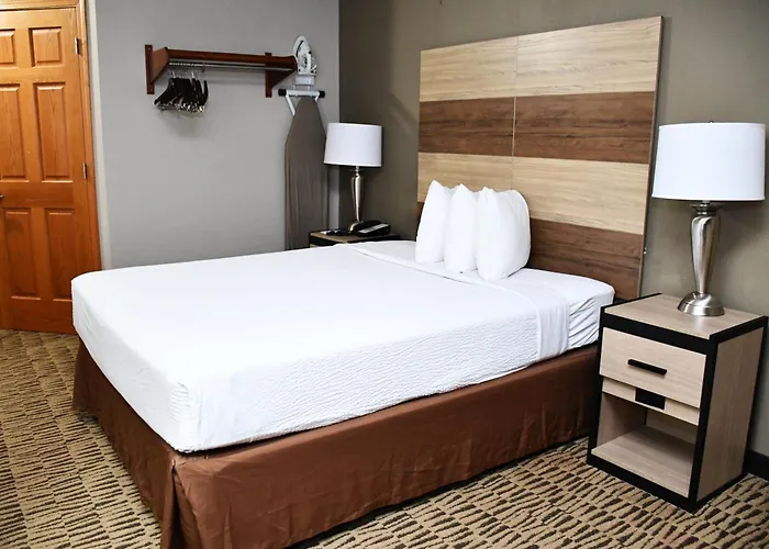 Baymont Inn And Suites By Wyndham Platteville