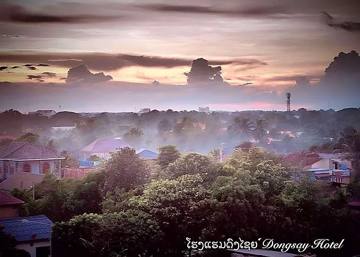 Dongsay Hotel Thakhek