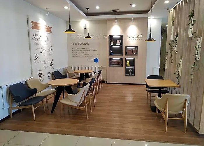 Hanting Hotel Dandong Railway Station