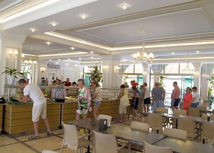 Ozcan Beach Hotel