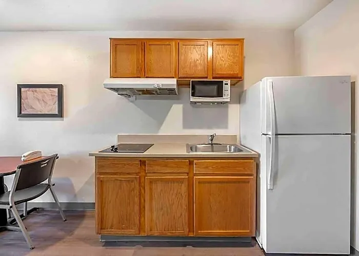 Extended Stay America Select Suites - Orlando - Sanford - Airport