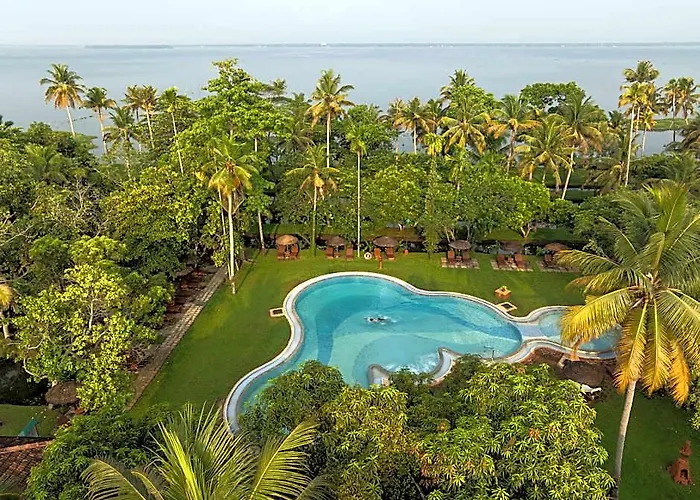Coconut Lagoon Kumarakom- A Cgh Earth Experience